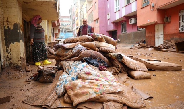 Şanlıurfa’da tahliye ve temizlik çalışmaları sürüyor