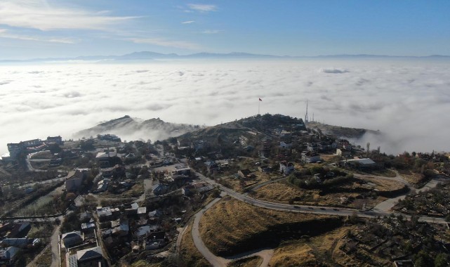 Sis denizinde kayboldu, ortaya eşsiz görüntüler çıktı