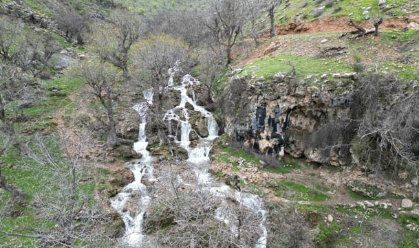 Şırnak'ta dev şelaleye akınlar başladı