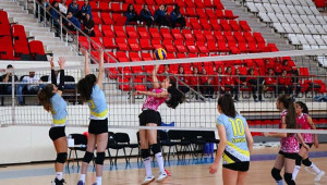 ANALİG Voleybol Yarı Final heyecanı başladı