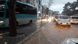 Urfa'da dolu yağışı