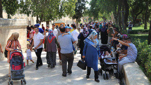 Bayramda turistik mekanlara yoğun ilgi