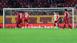 Galatasaray 4 maçtır kazanamıyor