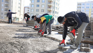 Karaköprü’de yol açma çalışmaları sürüyor