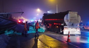 Yolcu otobüsü tırla çarpıştı! 28 yaralı