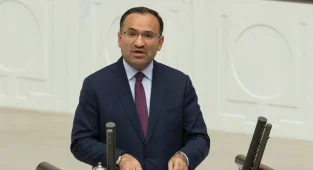 Bozdağ yemin etti! Vekilliği düştü