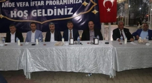 Viranşehir'de iftar yemeği yetmedi! Başkanlar küplere bindi