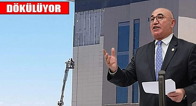 Urfa’nın ilçesinde yeni yapılan hastane dökülüyor!