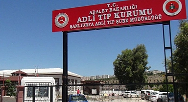 Şanlıurfa'da bir kişi evinde ölü bulundu.