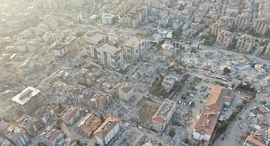 Yıkımla boğuşan Hatay havadan görüntülendi