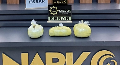 Şüpheli araçtan 3 kilogram esrar çıktı