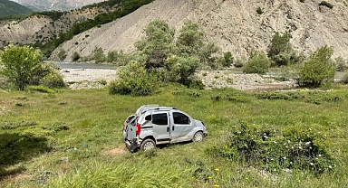 Hafif ticari araç şarampole devrildi: 6 yaralı