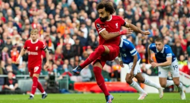 Merseyside derbisini kazanan Liverpool oldu