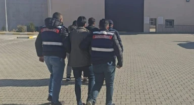 Gaziantep'te düzensiz göçmen ve organizatörler tutuklandı