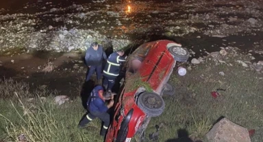 Giresun’da otomobil dereye uçtu: 3 yaralı