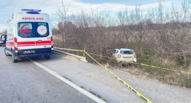 Hafif ticari araç yayalara çarptı: 2 ölü