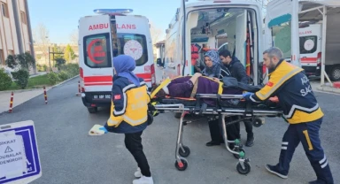 Adıyaman'da otomobil şarampole devrildi: 3 yaralı