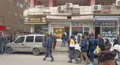 Şanlıurfa Caddesi'nde kuyumcuya silahlı saldırı!