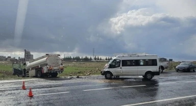 Midyat’ta tanker ile minibüs çarpıştı: 9 yaralı