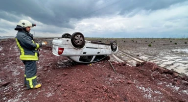 Şanlıurfa'da dolu yağışı kazaya neden oldu