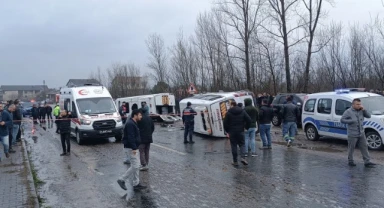 Bartın'da işçi servisleri çarpıştı: 1 ölü, 15 yaralı