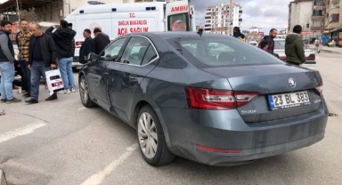 Elazığ’da motosiklet ile otomobil çarpıştı: 1 yaralı