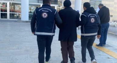 Elazığ’da yakalanan göçmen kaçakçısı tutuklandı