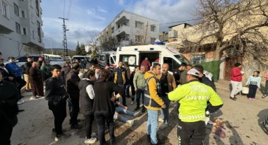 Kilis'te otomobil ile motosiklet çarpıştı: 3 yaralı