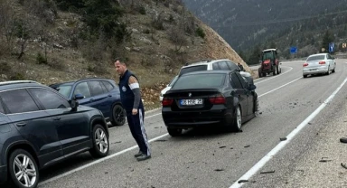 Konya’da trafik kazalarında 8 kişi yaralandı