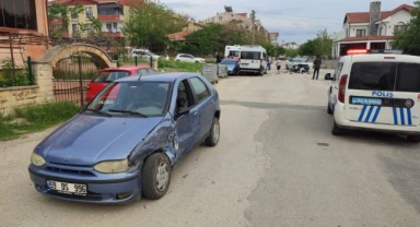 Küçük çocuğun kullandığı otomobil kaza yaptı: 3 yaralı