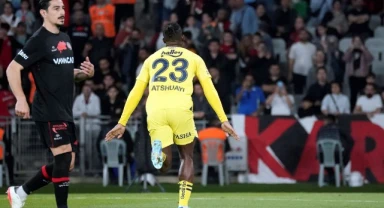 Michy Batshuayi bu sezon 22. golünü attı