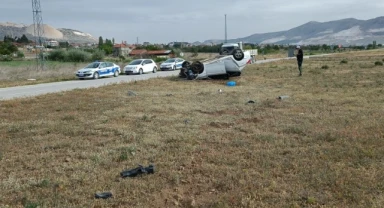 Kontrolden çıkan otomobil takla attı: 1'i çocuk 3 yaralı