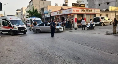 Motosiklet ile otomobil çarpıştı: 2 yaralı