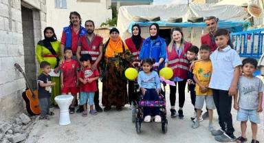 Urfa'da engelli çocuğun isteğini gençler yerine getirdi