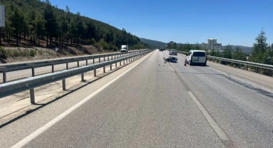 Karayolunda motosiklet bariyere çarptı: 1 ölü, 1 yaralı