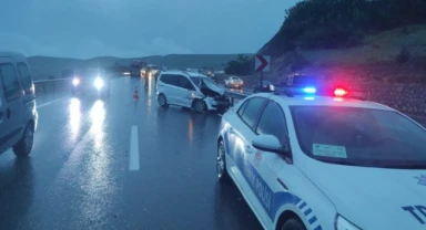 Karayolunda zincirleme kaza: 1 yaralı