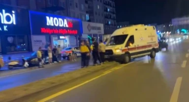 Hasta taşıyan ambulans kaza yaptı: 1 polis yaralandı