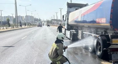 Mardin'de yakıt yüklü tanker alev aldı