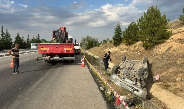 Takla atıp refüje devrildi! Yaralılar var