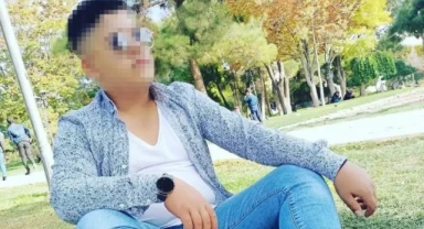 Konya'da otomobil ağaca çarptı: 2 ölü