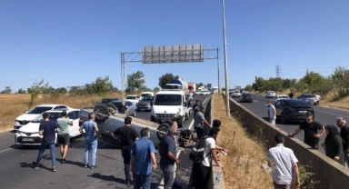 Lastiği patlayan otomobil takla attı: 1 yaralı