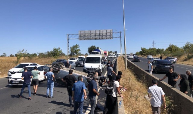 Lastiği patlayan otomobil takla attı: 1 yaralı