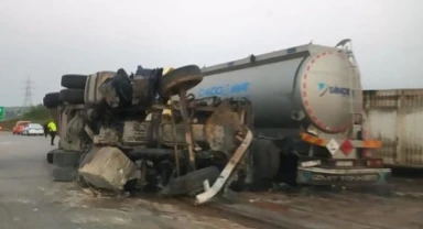 Mersin'de tırla tanker çarpıştı: 1 ölü, 1 yaralı