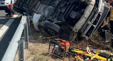 Kontrolden çıkan minibüs takla attı: Sürücü öldü