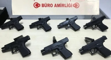 Şüphe üzerine durdurulan araçta ruhsatsız silah çıktı