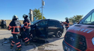 Çankırı'da iki otomobil çarpıştı: 9 yaralı