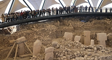 Ara tatilde Göbeklitepe'ye ziyaretçi akını! Günlük sayı heyecanlandırdı