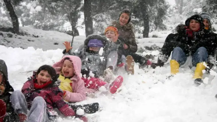 14 Şubat Cuma okullar tatil mi? Bugün hangi illerde okullar tatil?