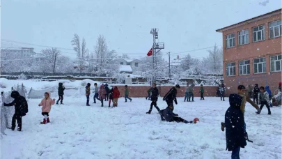 Okullar 20 Şubat 2025 tatil mi? Hangi illerde okullar tatil edildi?