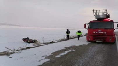 Van'da Trafik Kazası: İki Kişi Yaralandı